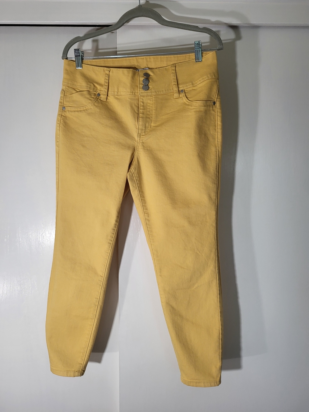 EUC- d. jeans Yellow High-Rise Skinny Women's Jeans